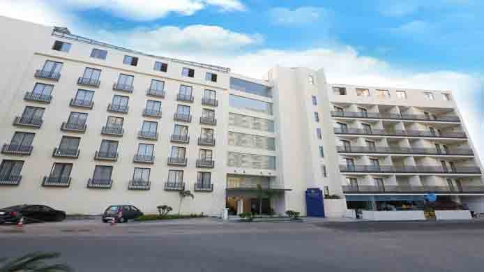 Hyderabad Deccan Hotel Massage Girl